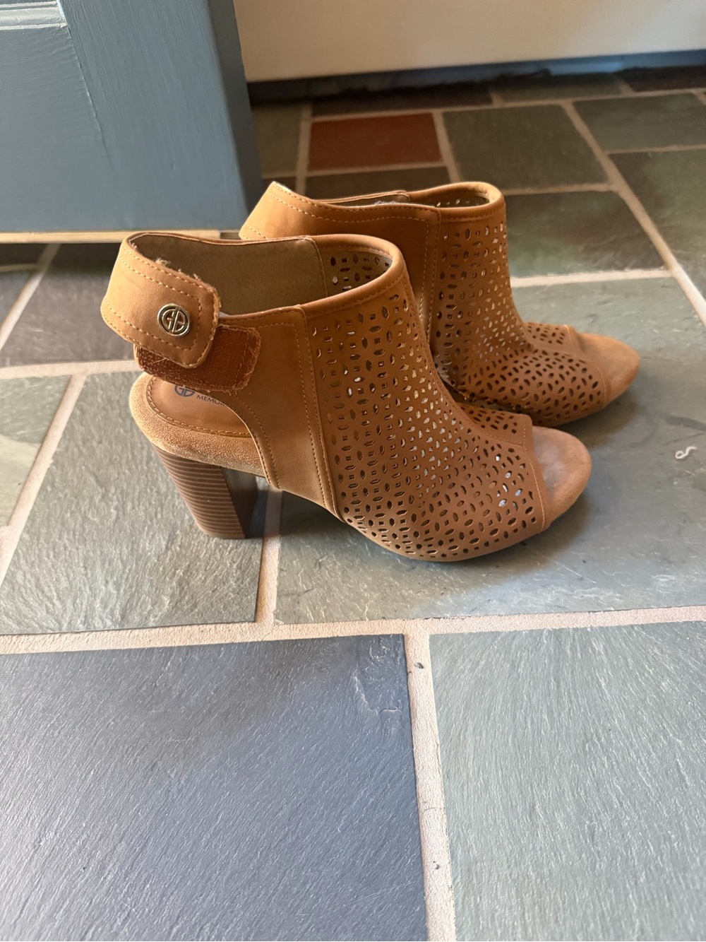 Giani Bernini Tan Perforated Peep-Toe Block Heel Booties